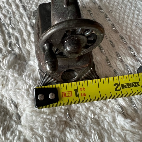 Antique Pencil ✏️ Sharpeners - Picture 7 of 8